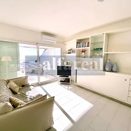 Apartment Sunset, Terrazza Vista Mare E 2 Posti Auto! By Alfareal