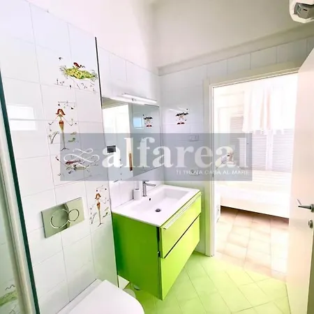 Sunset, Terrazza Vista Mare E 2 Posti Auto! By Alfareal Apartment *