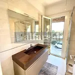 شقة Sunset, Terrazza Vista Mare E 2 Posti Auto! By Alfareal *